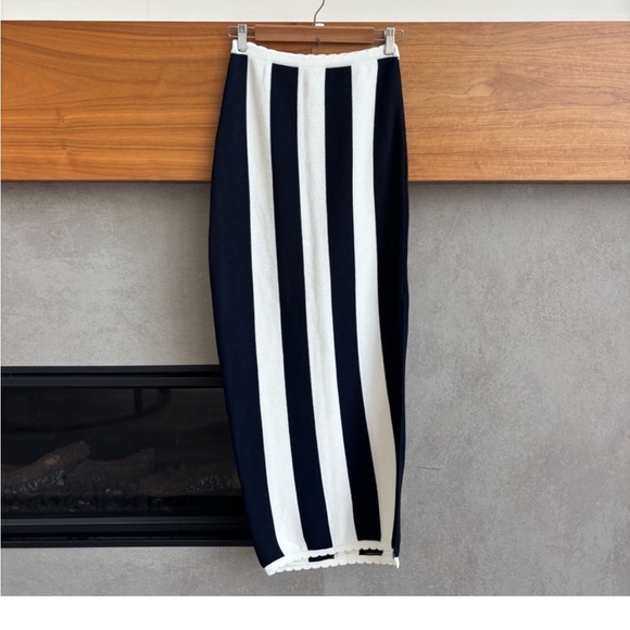 NWT! The Mandy Striped Slim Midi Skirt by Celandine Medium 🐢 - Picture 8 of 11